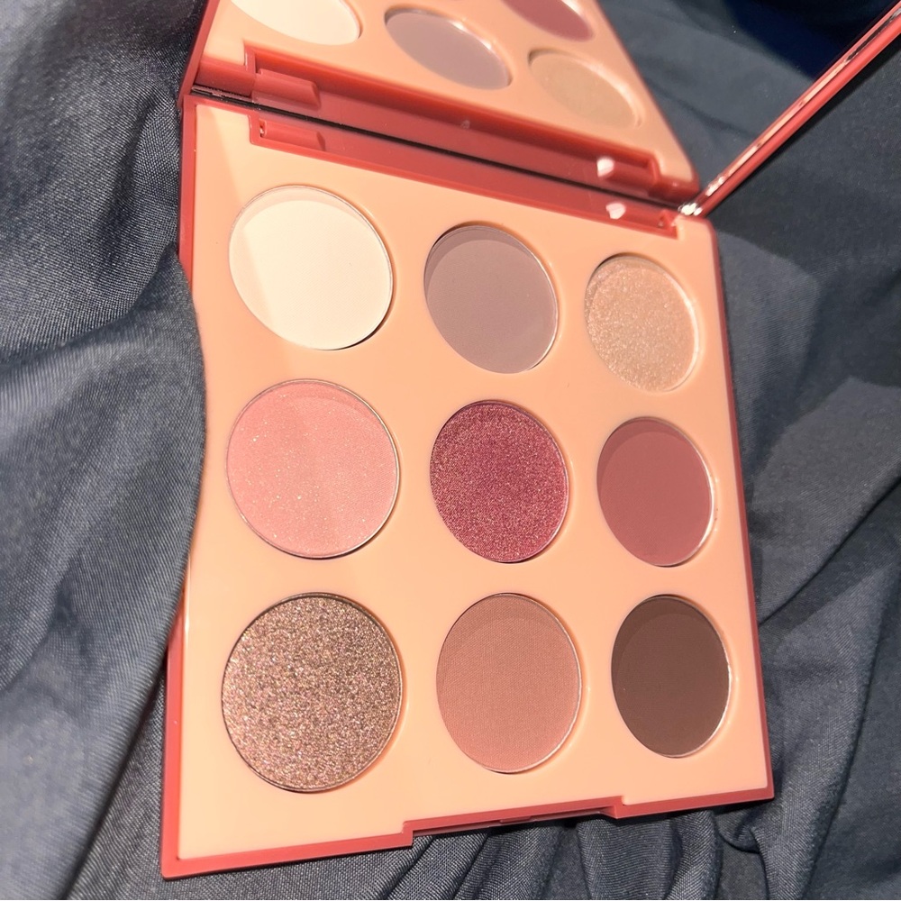 Morphe Eyeshadow Palette with Cream, Pink, and Brown Shades